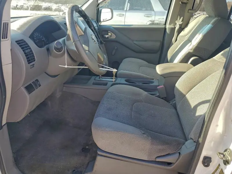 2011 NISSAN FRONTIER S  