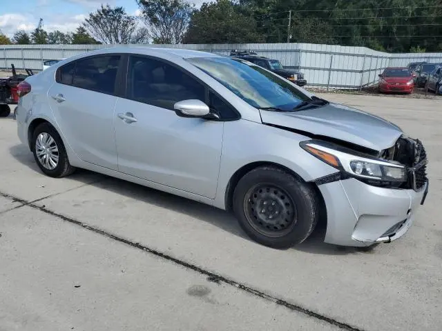 2017 KIA FORTE LX  