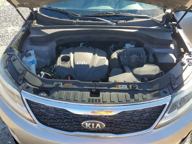 2015 KIA SORENTO LX  