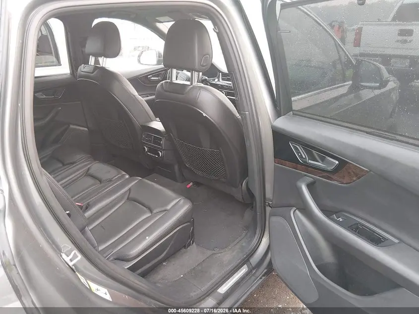 2017 AUDI Q7 3.0T PREMIUM