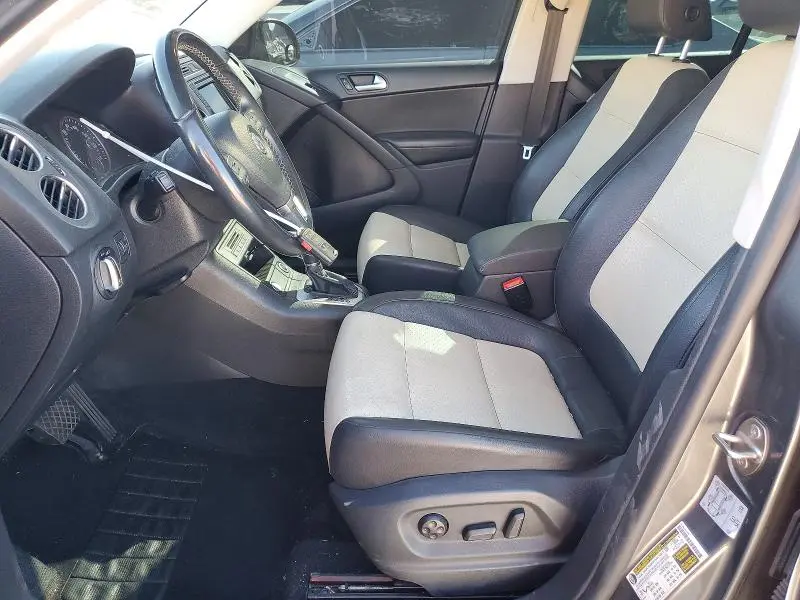 2016 VOLKSWAGEN TIGUAN S  