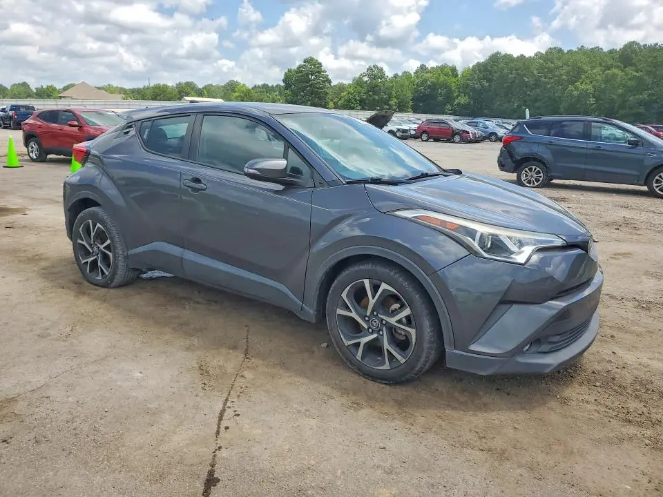 2018 TOYOTA C-HR XLE PREMIUM  