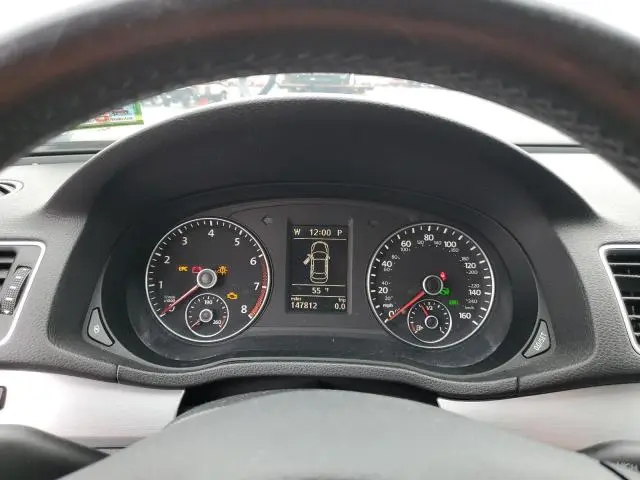 2012 VOLKSWAGEN PASSAT SE