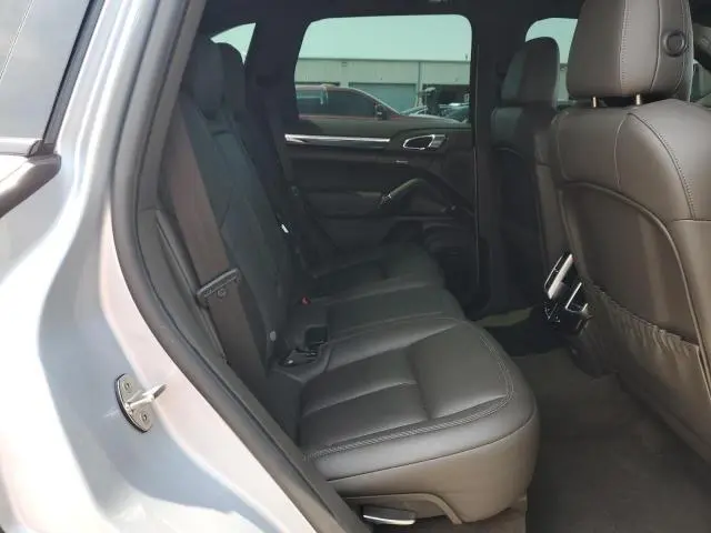 2017 PORSCHE CAYENNE   