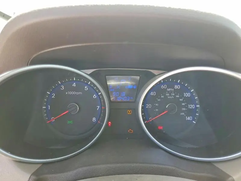 2015 HYUNDAI TUCSON SE  