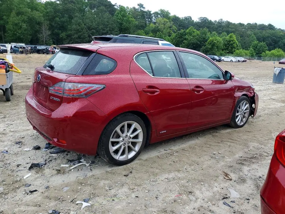 2011 LEXUS CT 200  