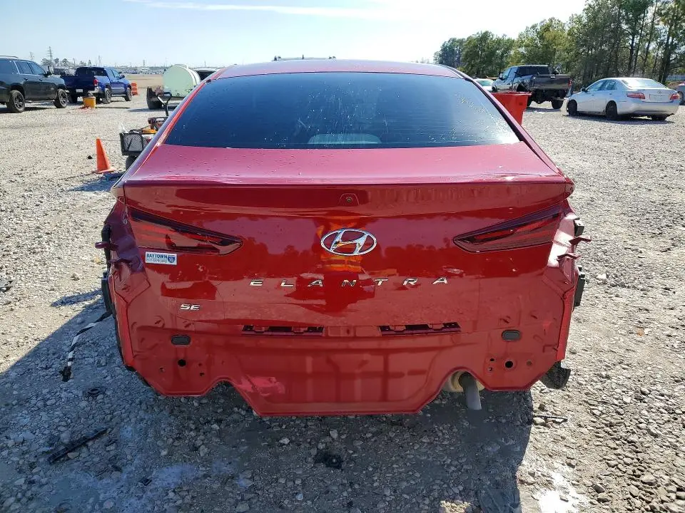 2019 HYUNDAI ELANTRA SE  