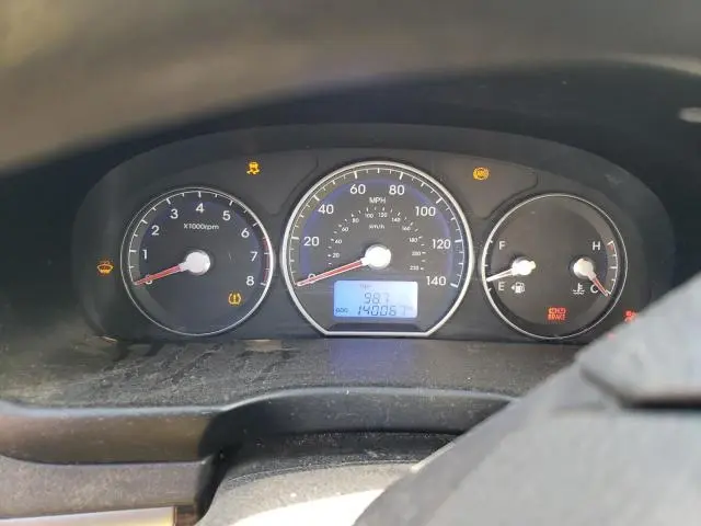 2010 HYUNDAI SANTA FE GLS  