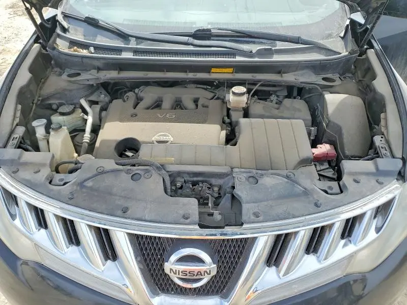 2010 NISSAN MURANO S  