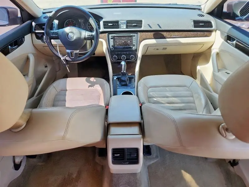 2015 VOLKSWAGEN PASSAT SEL  