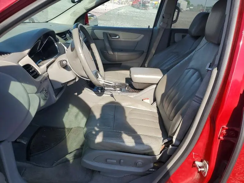 2014 CHEVROLET TRAVERSE LT  