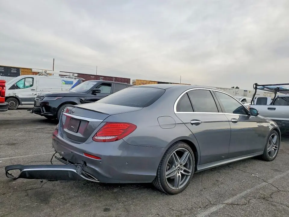 2018 MERCEDES-BENZ E 300  