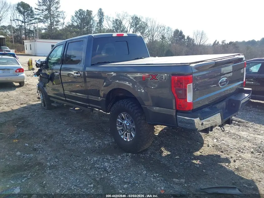 2017 FORD F-250 LARIAT