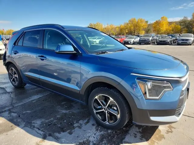 2023 KIA NIRO EX  