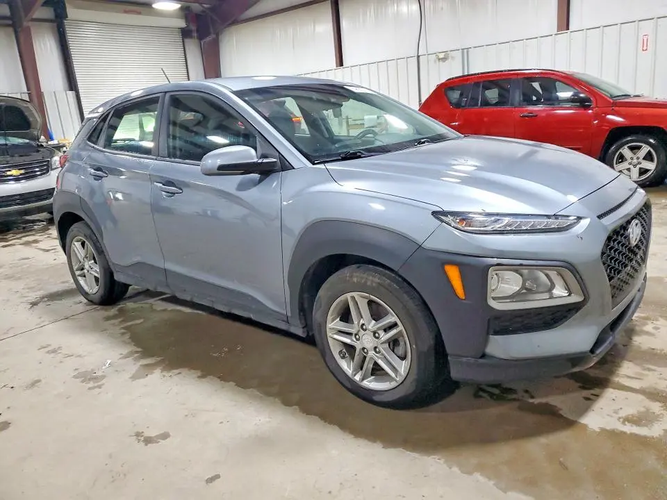2020 HYUNDAI KONA SE  