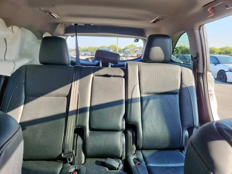 2017 TOYOTA HIGHLANDER LIMITED  