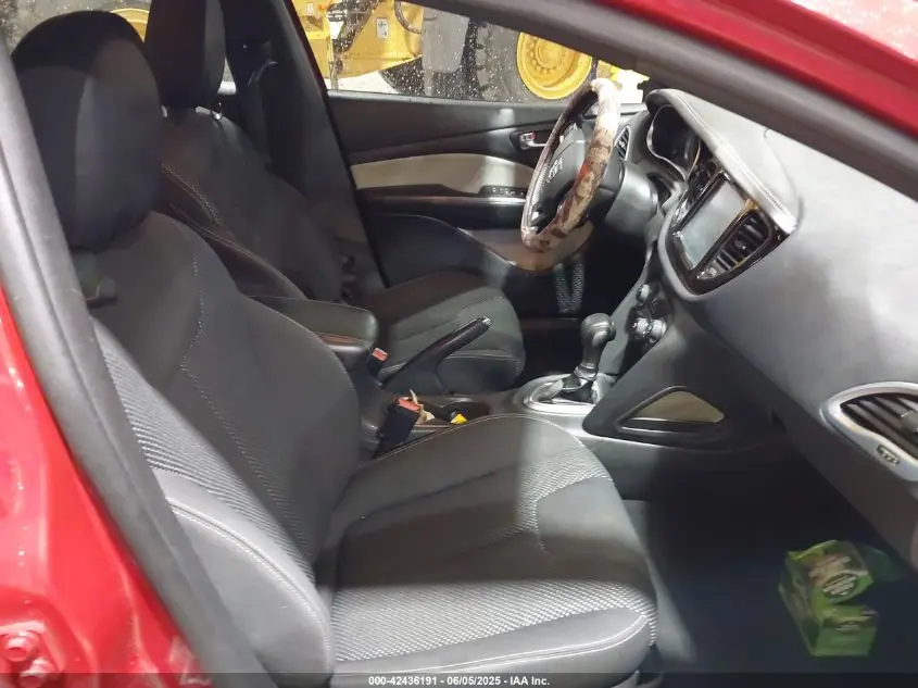 2016 DODGE DART SXT