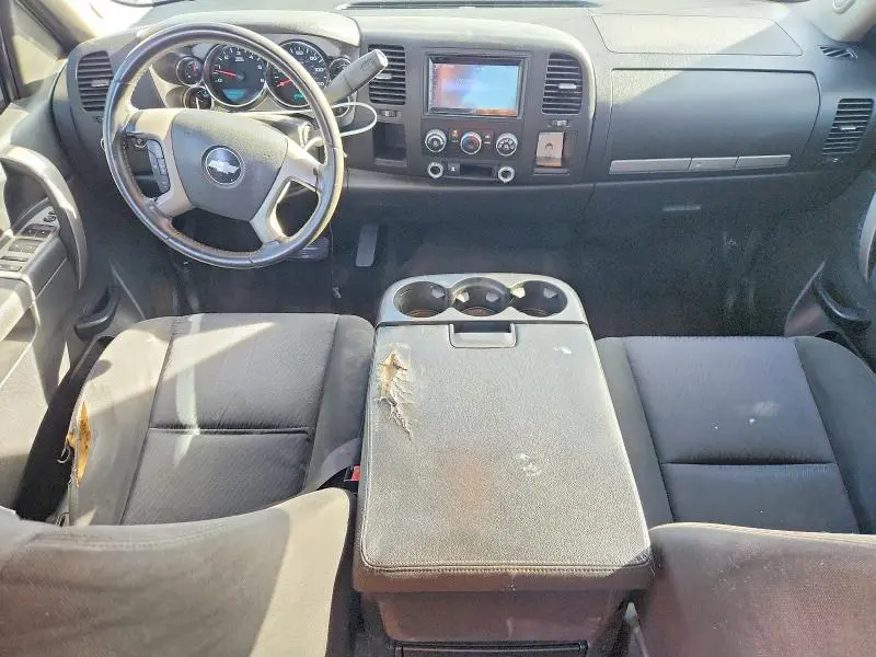 2011 CHEVROLET SILVERADO C1500 LT  