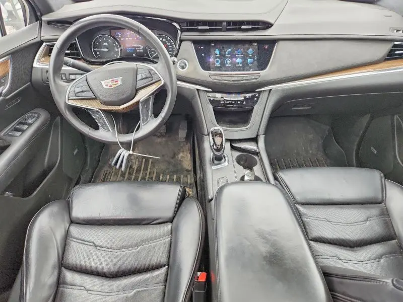 2017 CADILLAC XT5 PLATINUM  