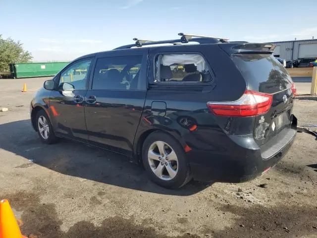 2016 TOYOTA SIENNA LE  