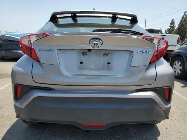 2020 TOYOTA C-HR XLE  