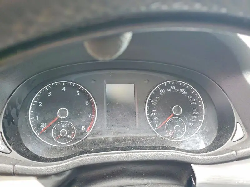 2013 VOLKSWAGEN PASSAT SE  