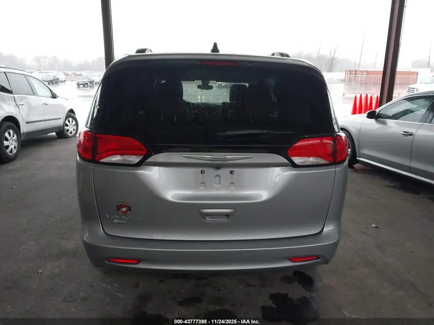 2021 CHRYSLER VOYAGER LXI