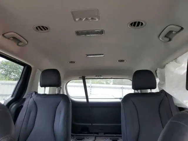 2024 KIA CARNIVAL LX  