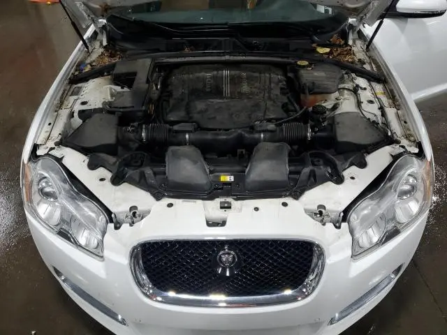 2011 JAGUAR XF R  