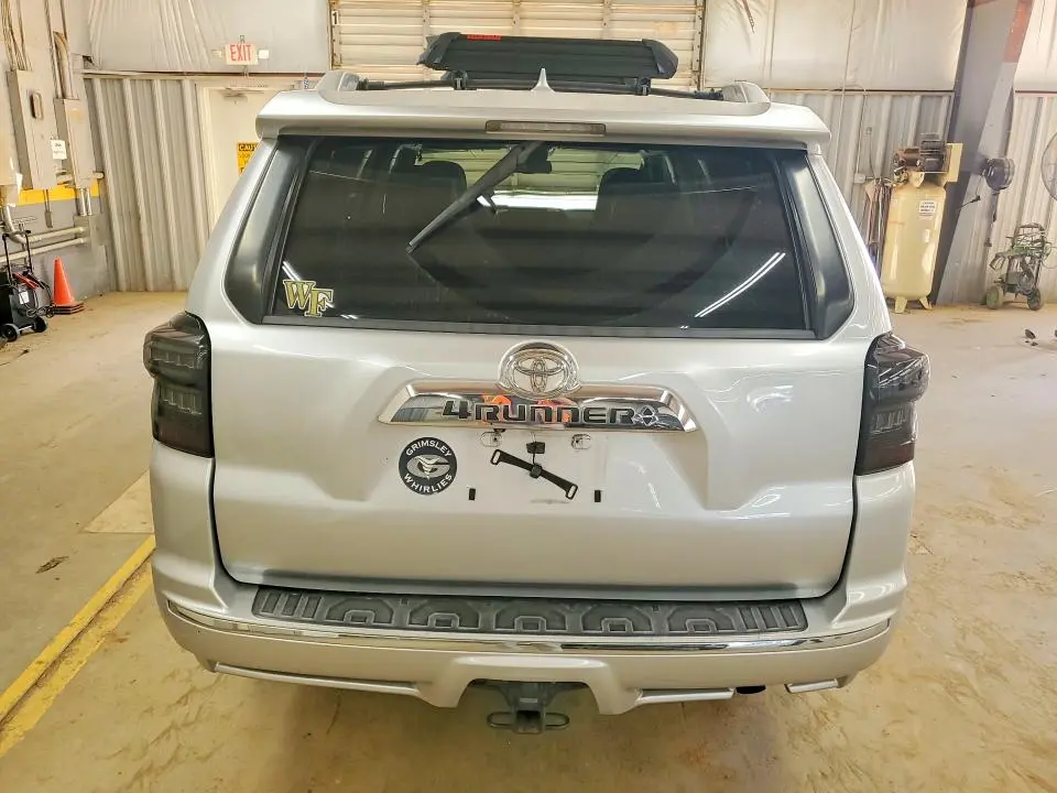 2011 TOYOTA 4RUNNER LIMITED  