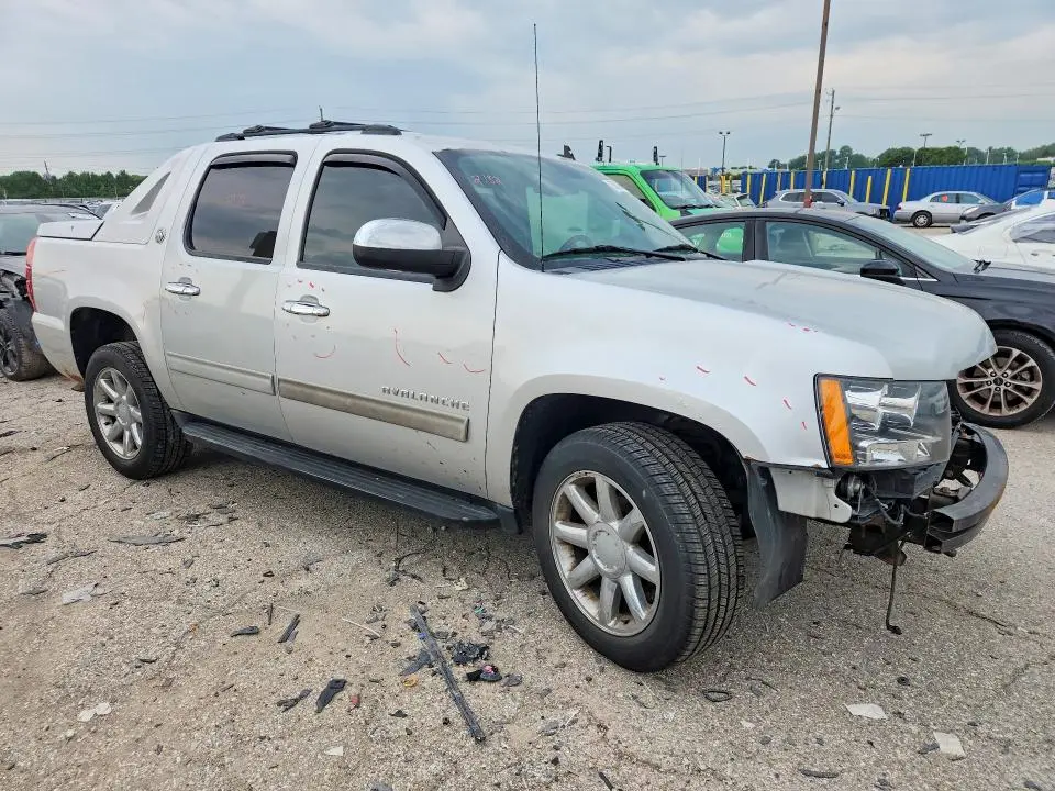 2013 CHEVROLET AVALANCHE LT  