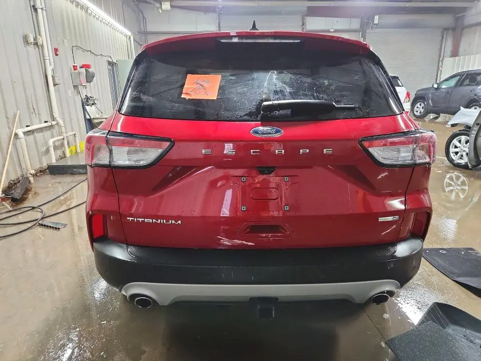 2020 FORD ESCAPE TITANIUM  