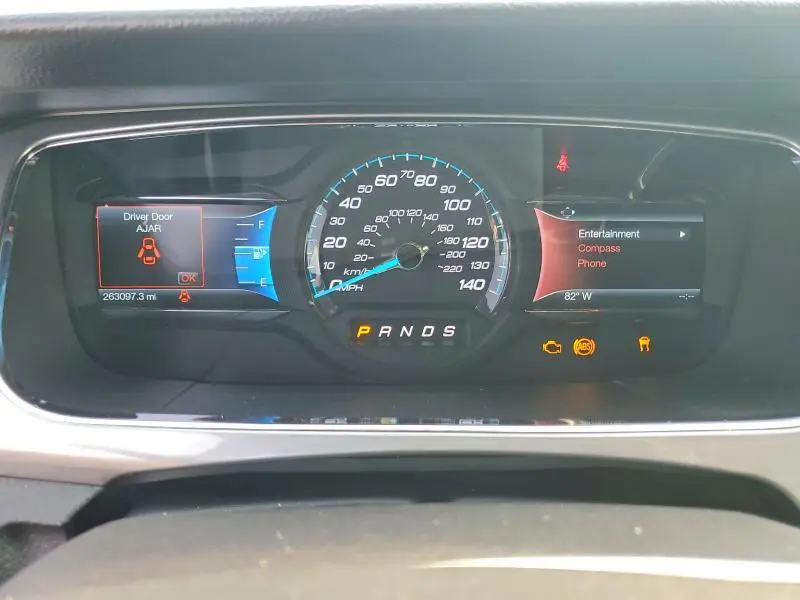 2015 FORD TAURUS SEL  