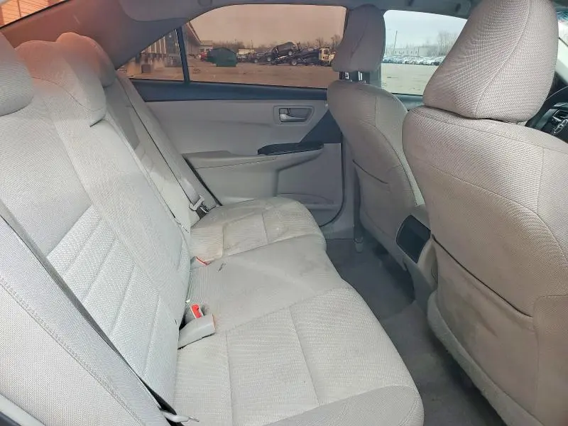 2015 TOYOTA CAMRY LE  