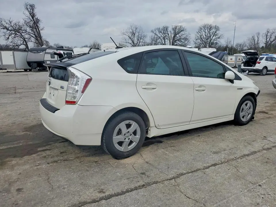 2010 TOYOTA PRIUS II  