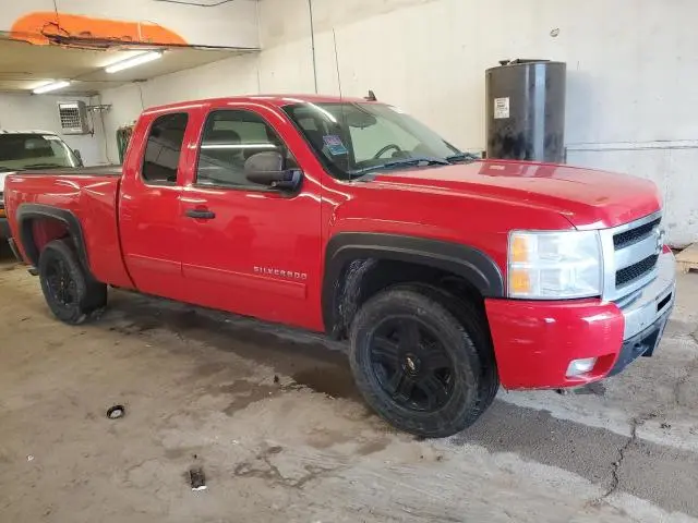 2011 CHEVROLET SILVERADO K1500 LT  