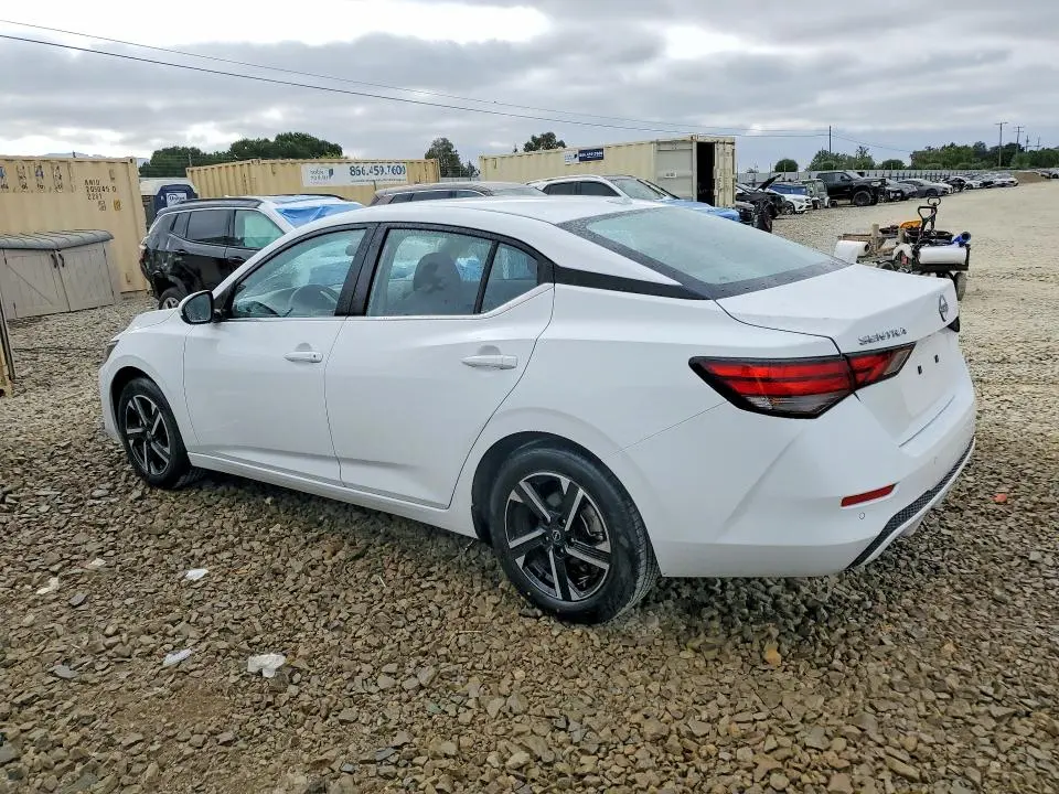 2025 NISSAN SENTRA SV  