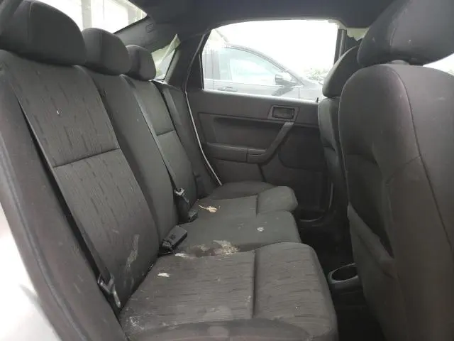2010 FORD FOCUS SE  
