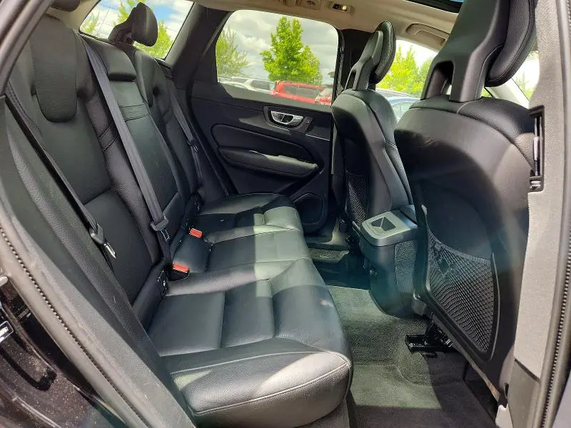 2018 VOLVO XC60 T6  