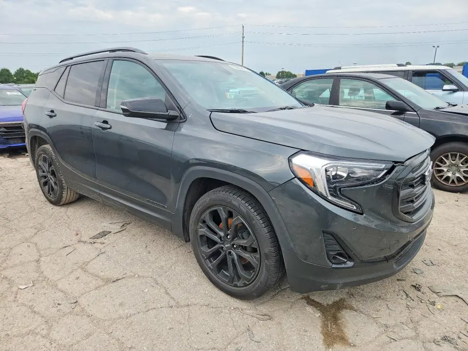 2021 GMC TERRAIN SLT  