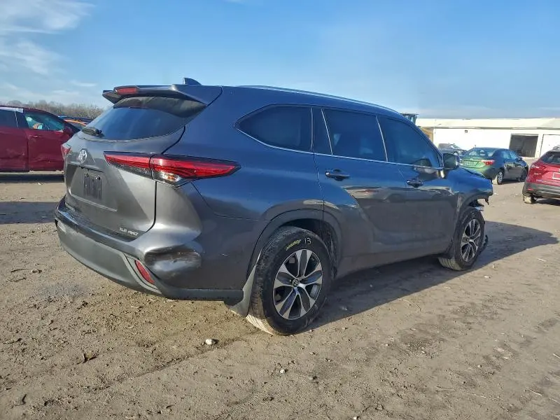 2020 TOYOTA HIGHLANDER XLE  