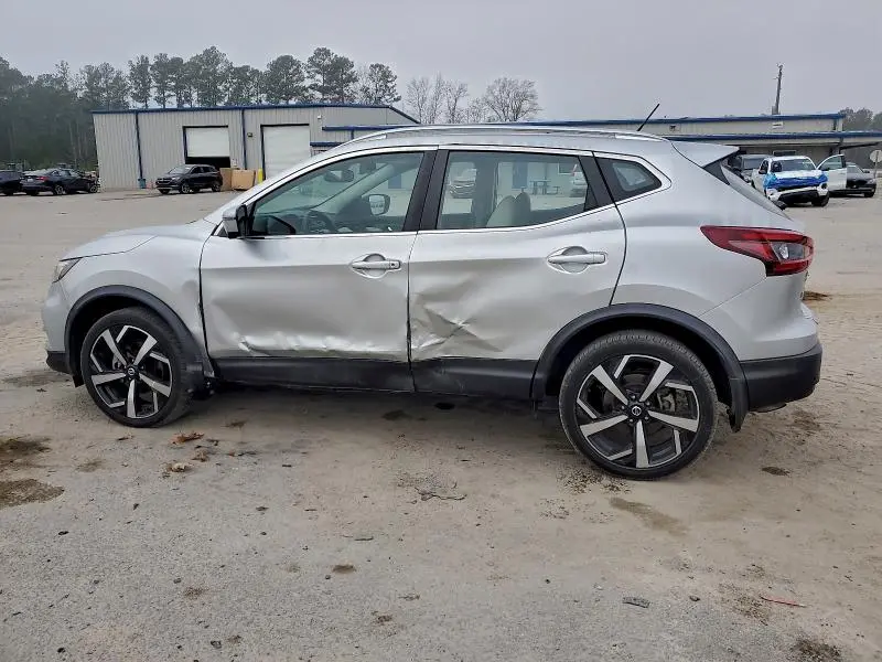 2022 NISSAN ROGUE SPORT SL  