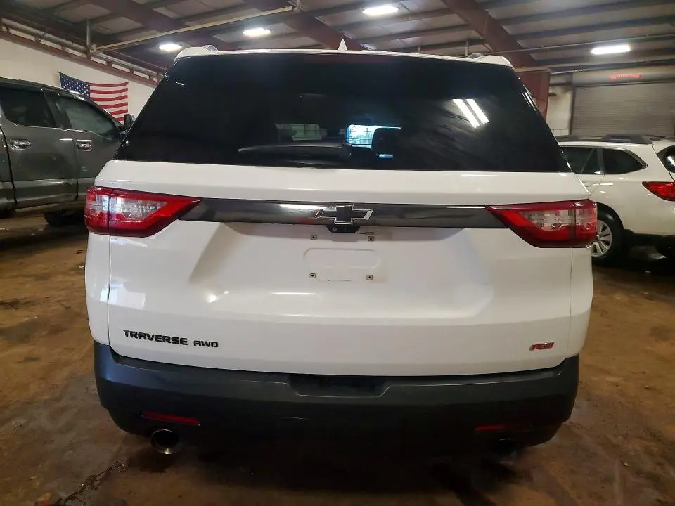2021 CHEVROLET TRAVERSE RS  