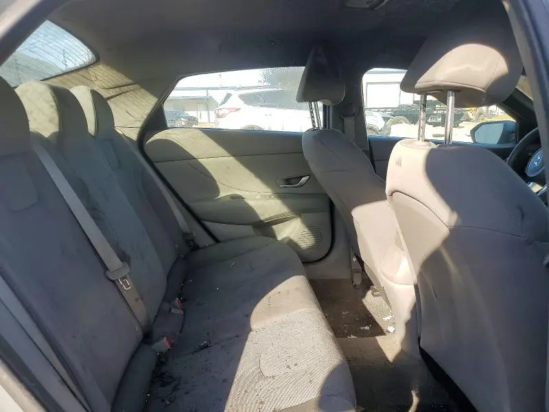 2021 HYUNDAI ELANTRA   