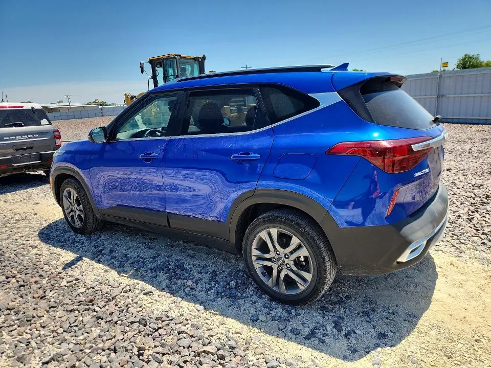 2023 KIA SELTOS S  