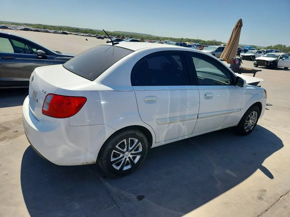 2011 KIA RIO LX  