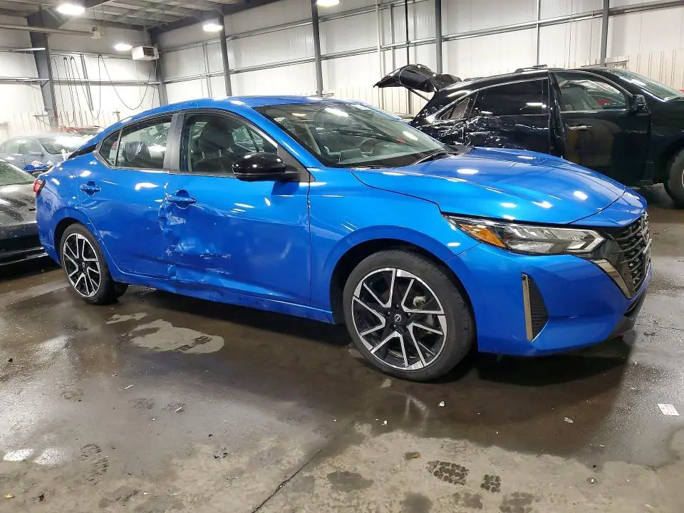 2024 NISSAN SENTRA SR  