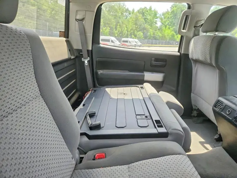 2010 TOYOTA TUNDRA CREWMAX SR5  