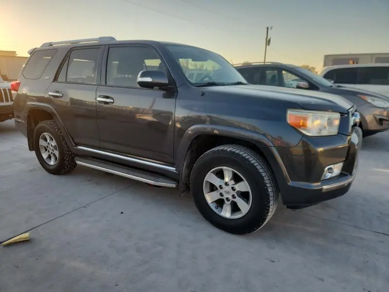 2012 TOYOTA 4RUNNER SR5  