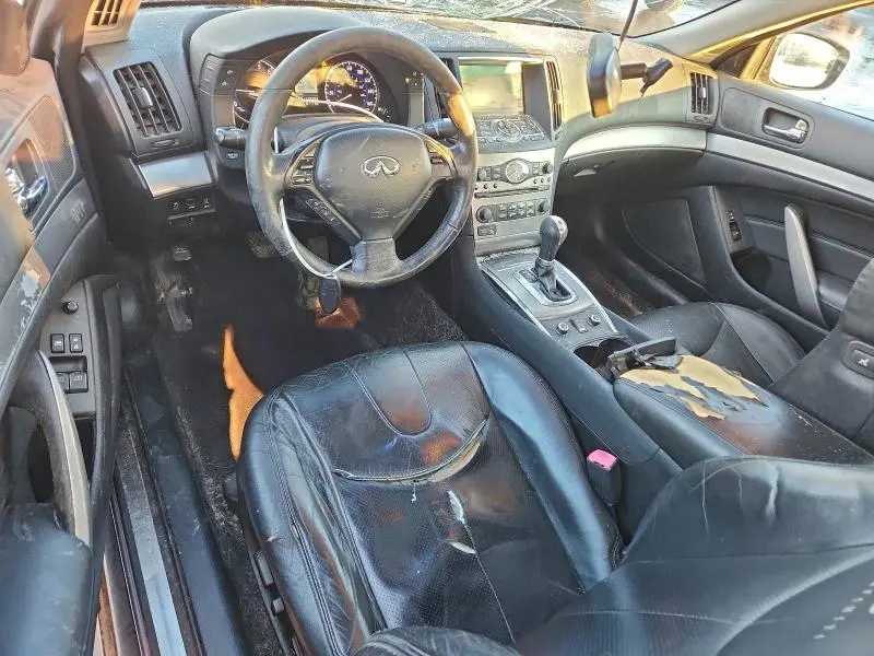 2011 INFINITI G37   